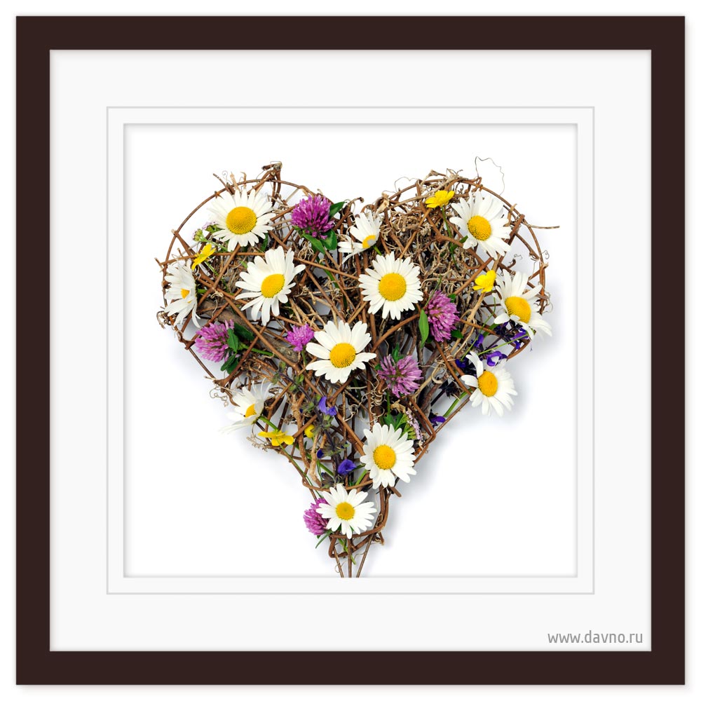 Красивый и простой дизайн открытки на День влюблённых с цветами