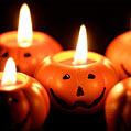 Свечи-тыковки - открытка на Хэллоуин